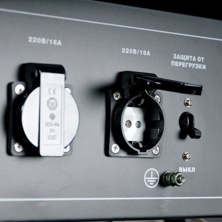FUBAG Бензиновый генератор с электростартером и коннектором автоматики BS 3300 A ES в Кургане фото